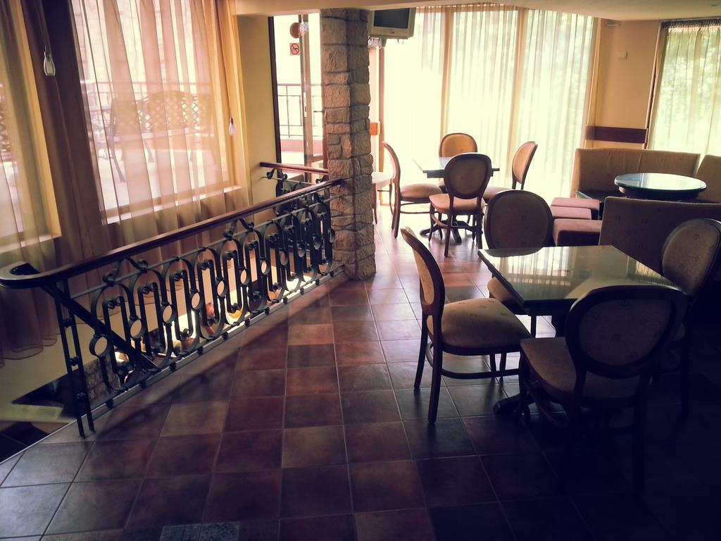Boliari Hotel Veliko Tărnovo Exteriör bild