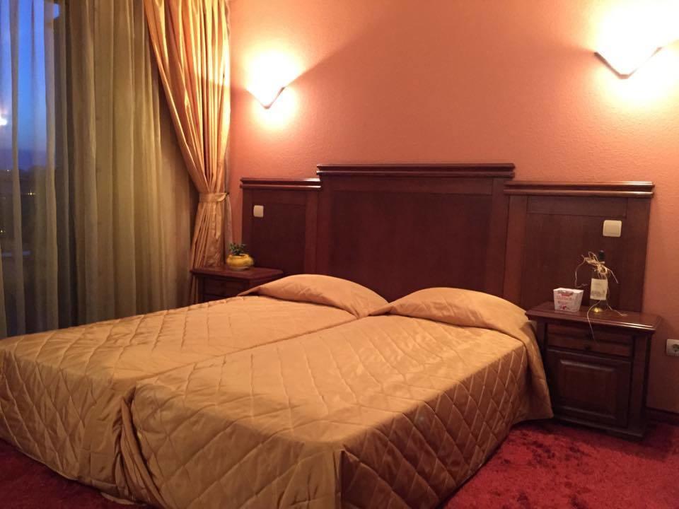 Boliari Hotel Veliko Tărnovo Exteriör bild