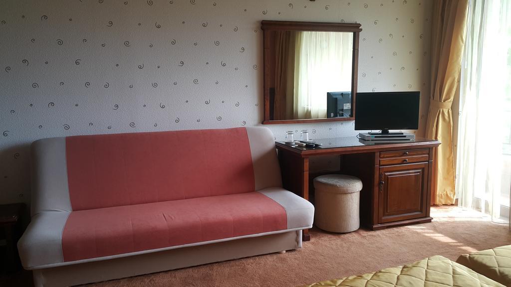 Boliari Hotel Veliko Tărnovo Exteriör bild