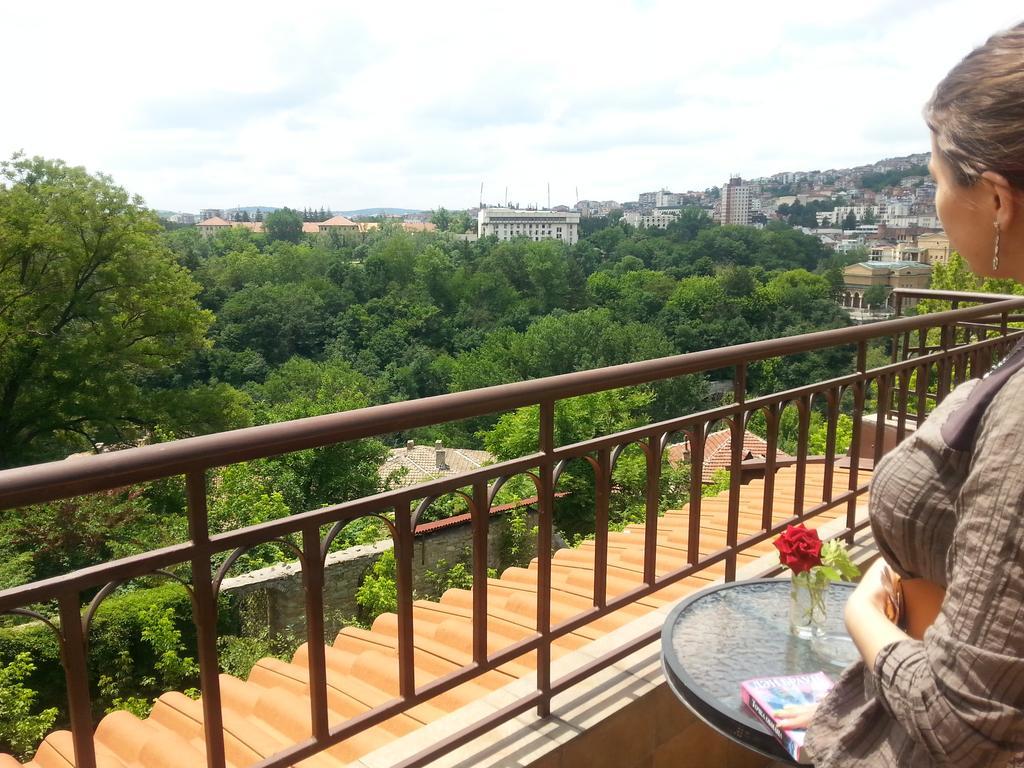 Boliari Hotel Veliko Tărnovo Exteriör bild