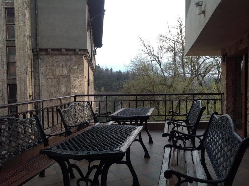 Boliari Hotel Veliko Tărnovo Exteriör bild