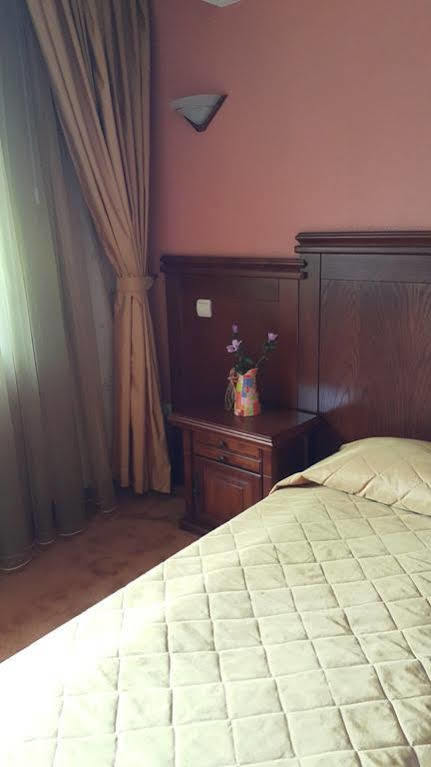 Boliari Hotel Veliko Tărnovo Exteriör bild